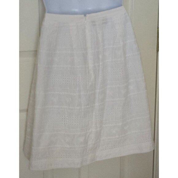 Talbots Skirt Women's White Cotton Eyelet lined pleated size 12 - Picture 3 of 6